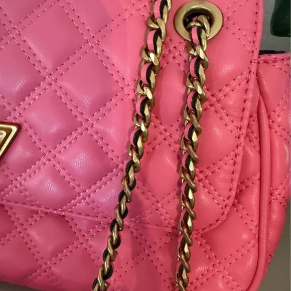 Pink Guess Giully convertible crossbody flap bag. - Picture 5 of 10